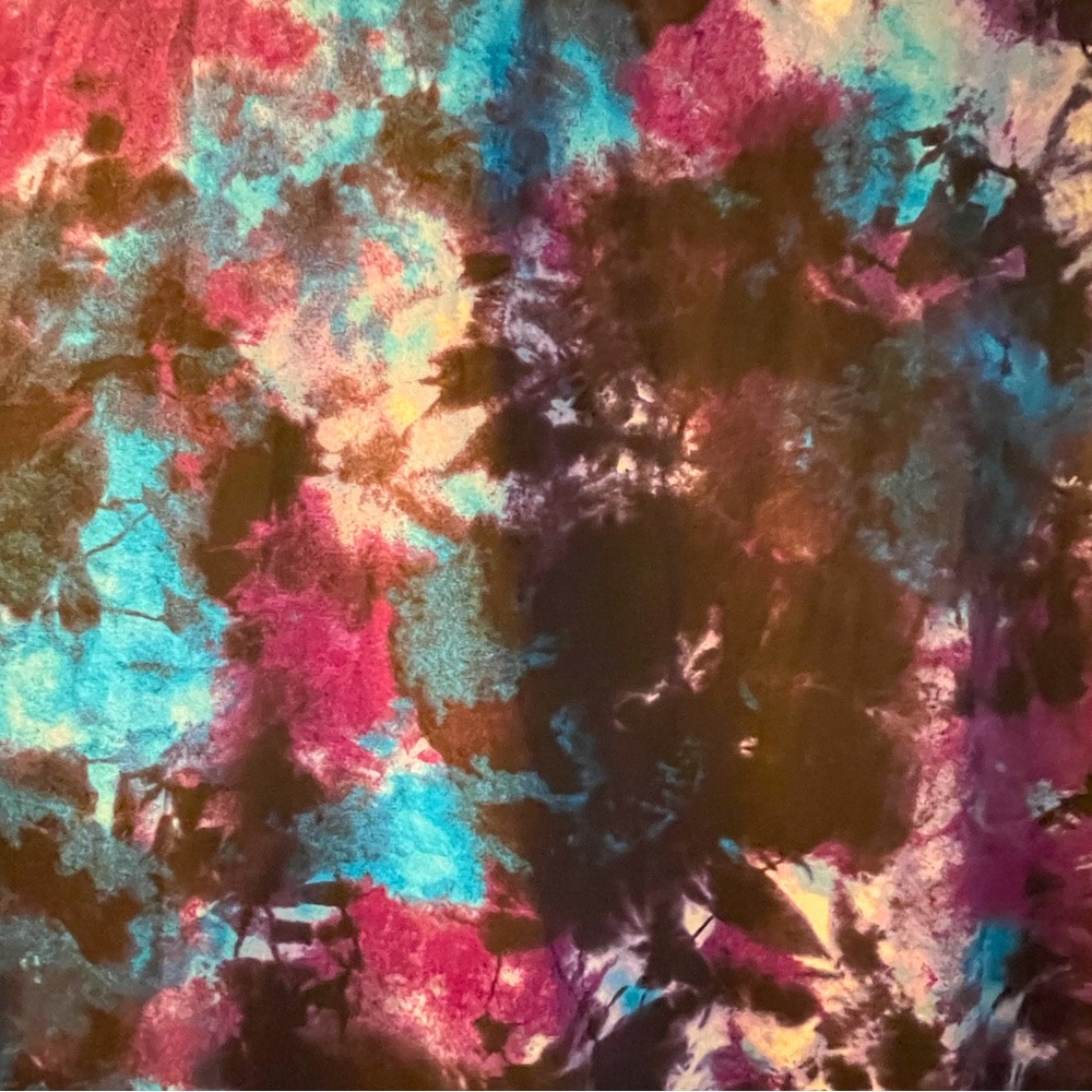 NWOT LuLaRoe Olivia- High Low Skirt